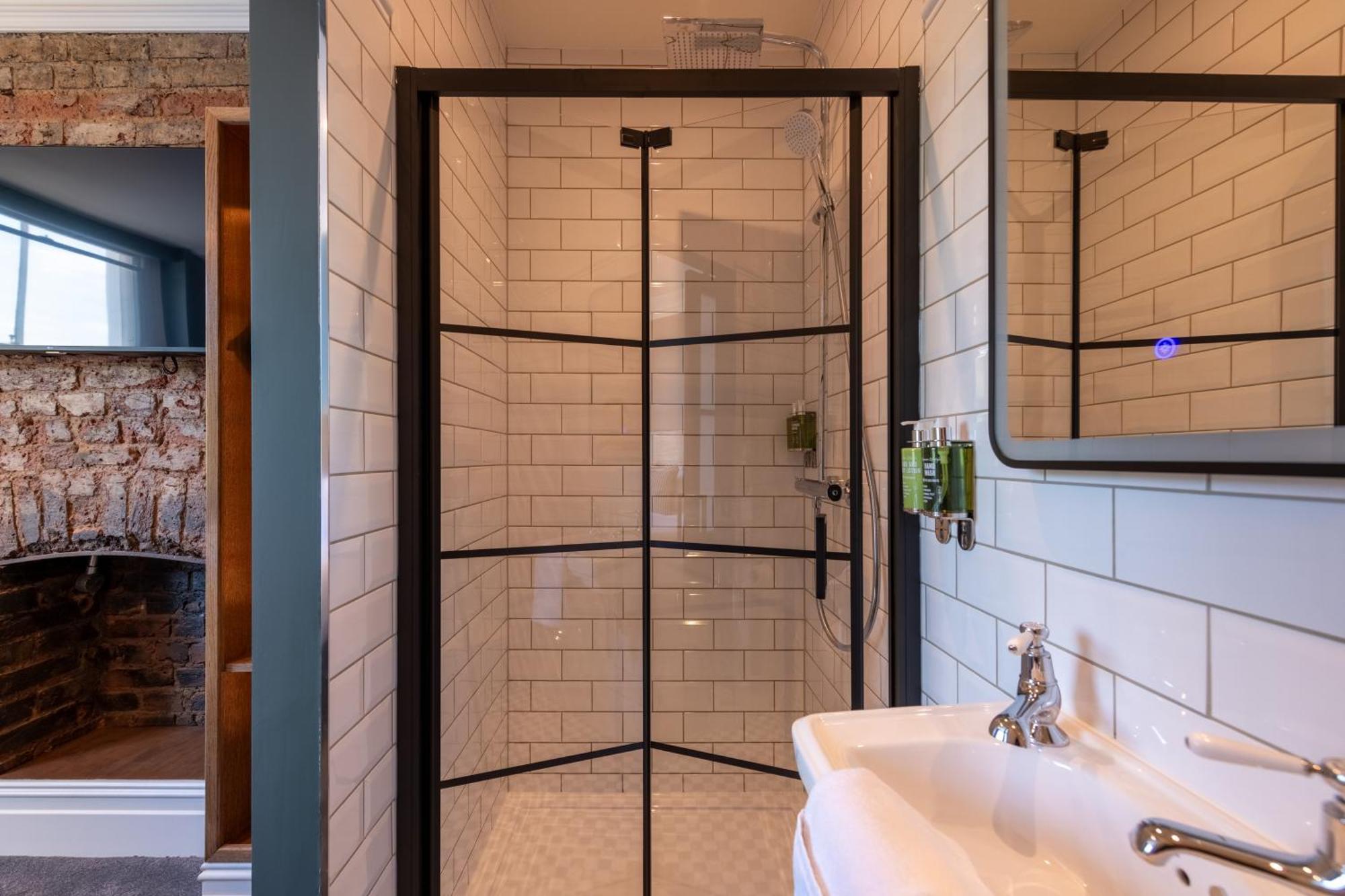 The Crown Pub & Guesthouse Londres Extérieur photo