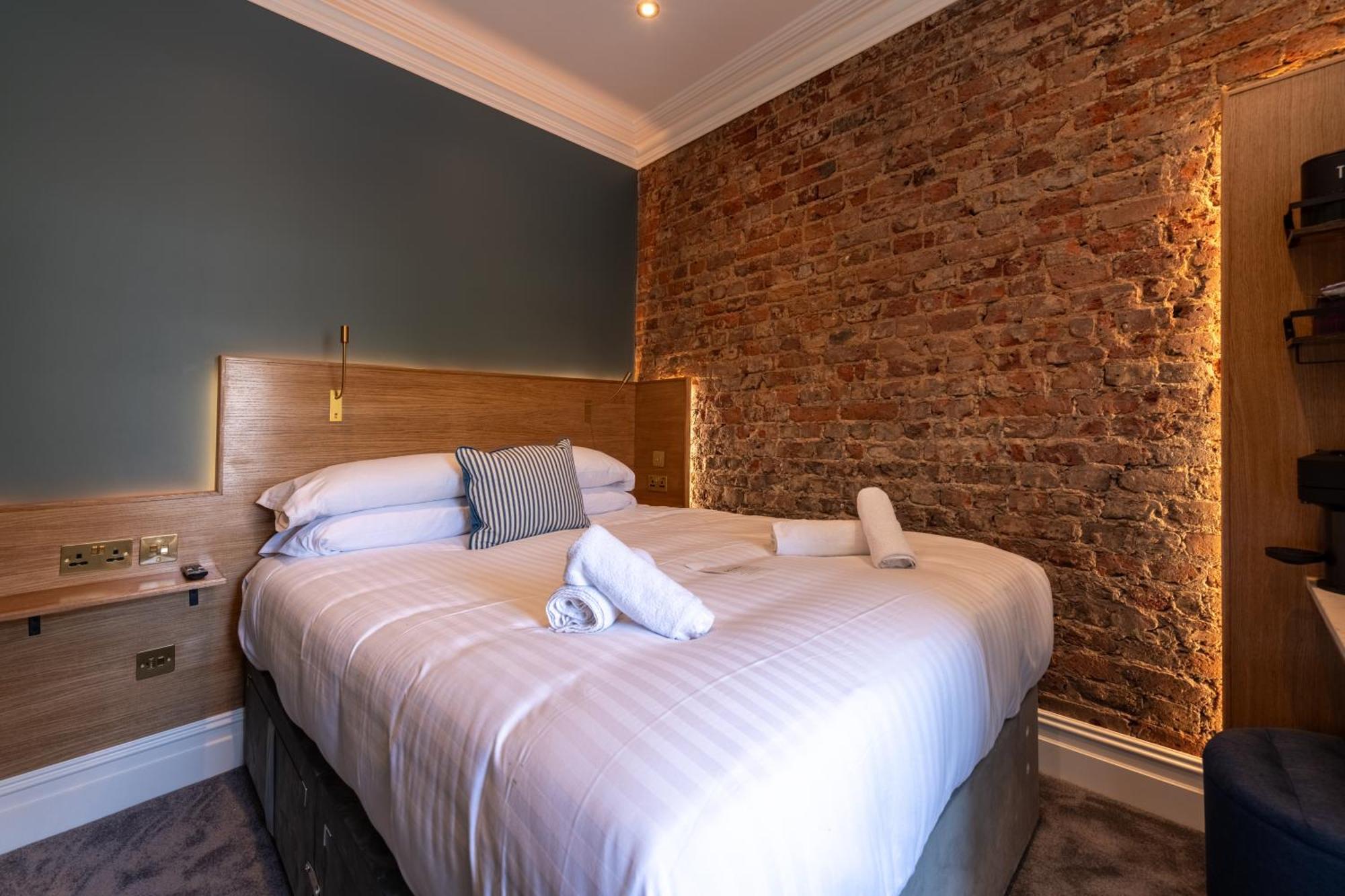 The Crown Pub & Guesthouse Londres Extérieur photo